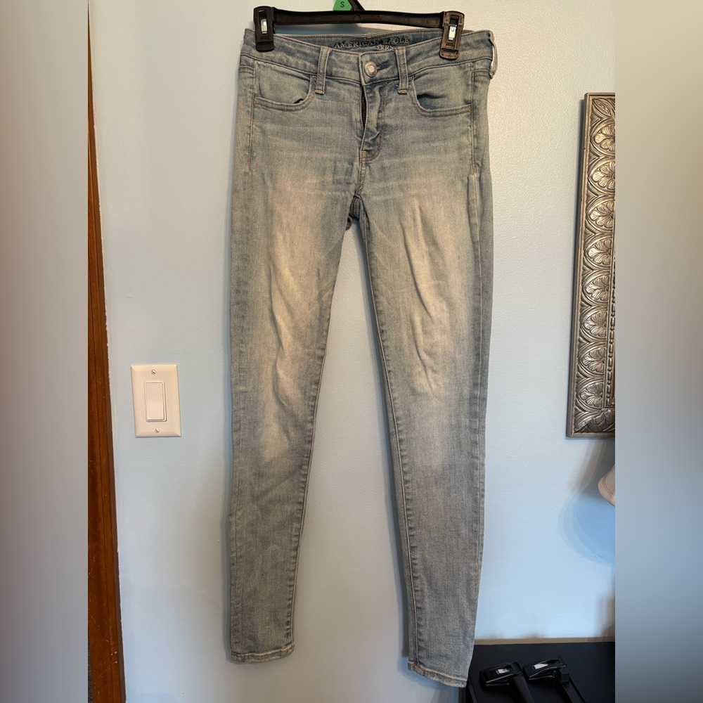 American Eagle Outfitters Light Blue Skinny Jeans